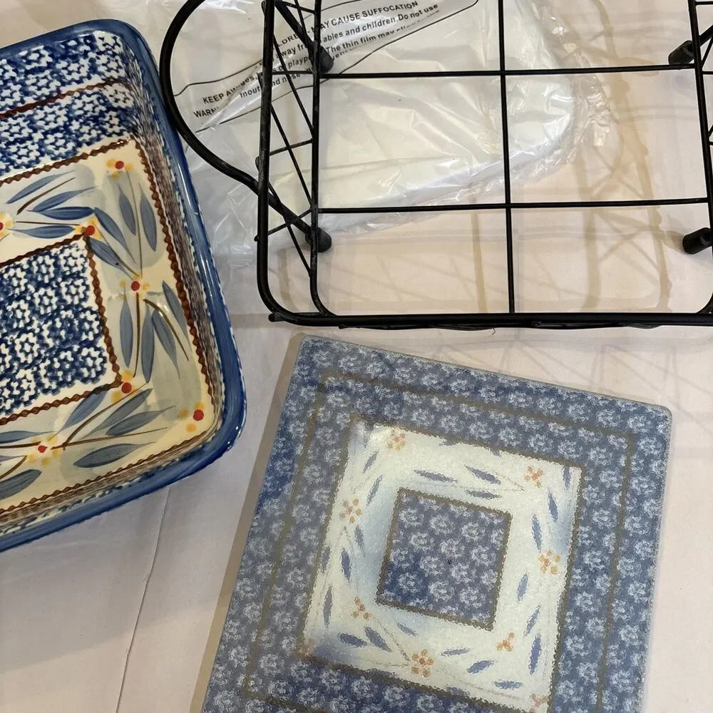 Temp-tations By Tara Old World Blue 2 Qt Baking Dish With Rack, Lid And Trivet